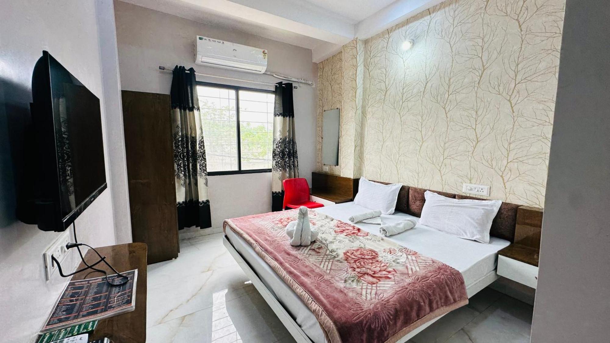 Hotel Kanha Palace Ujjain Εξωτερικό φωτογραφία
